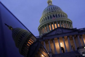 美國法院暫時停止因政府關門而裁減聯邦工作人員的