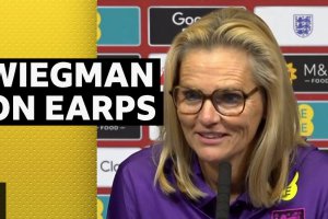 英格蘭女足主教練維格曼對厄普斯的批評予以反駁